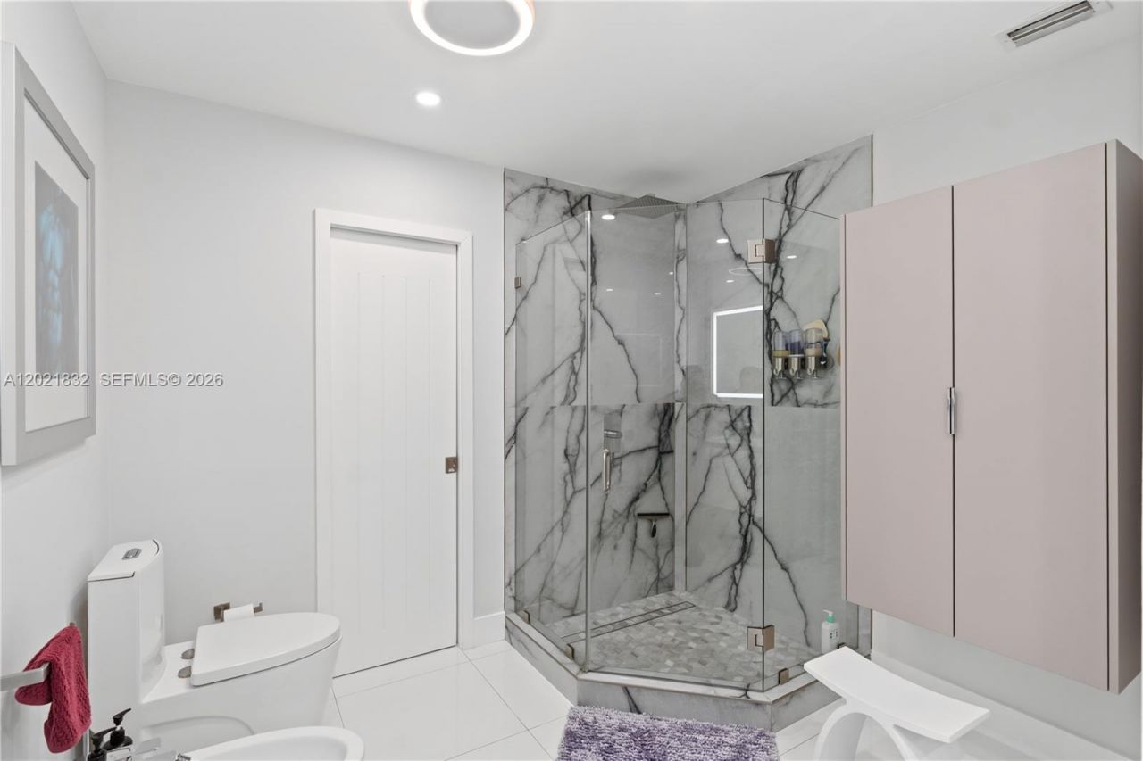 14441 S Biscayne River Rd, Miami, FL 33161 Photo