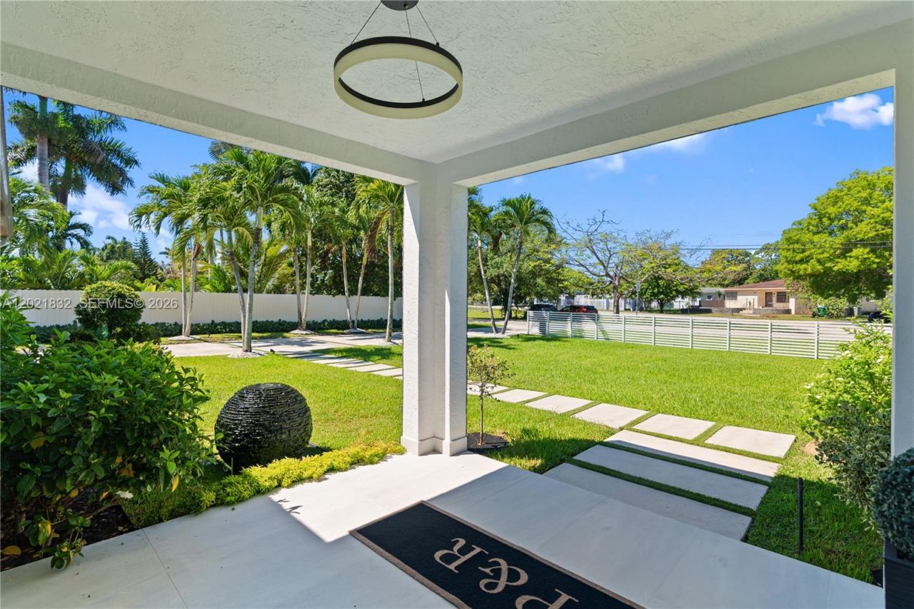 14441 S Biscayne River Rd, Miami, FL 33161 Photo