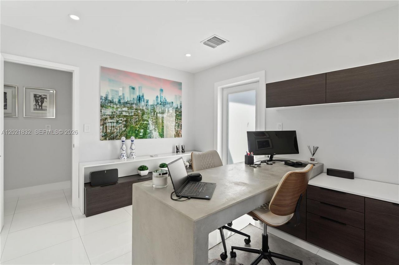 14441 S Biscayne River Rd, Miami, FL 33161 Photo