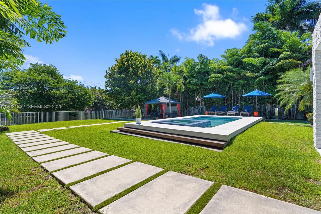14441 S Biscayne River Rd, Miami, FL 33161 Photo