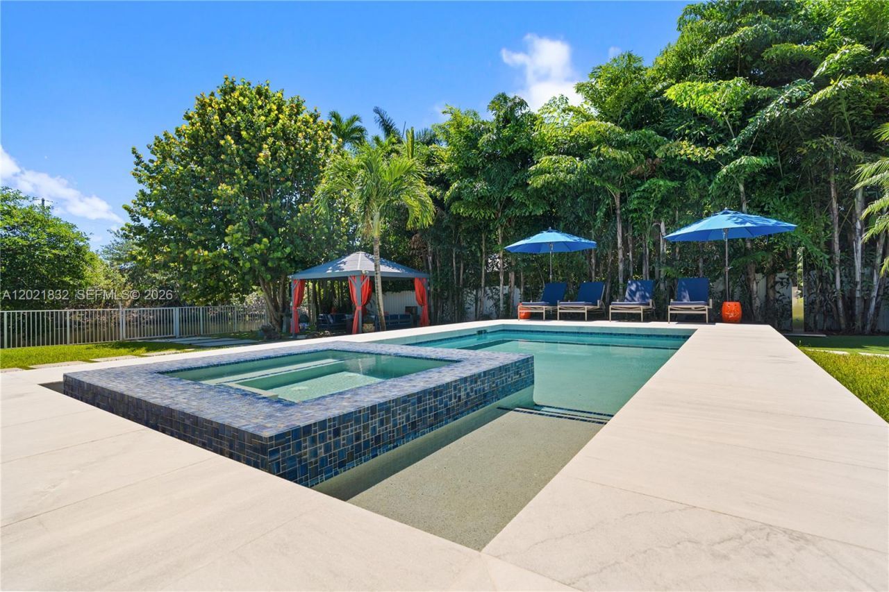 14441 S Biscayne River Rd, Miami, FL 33161 Photo