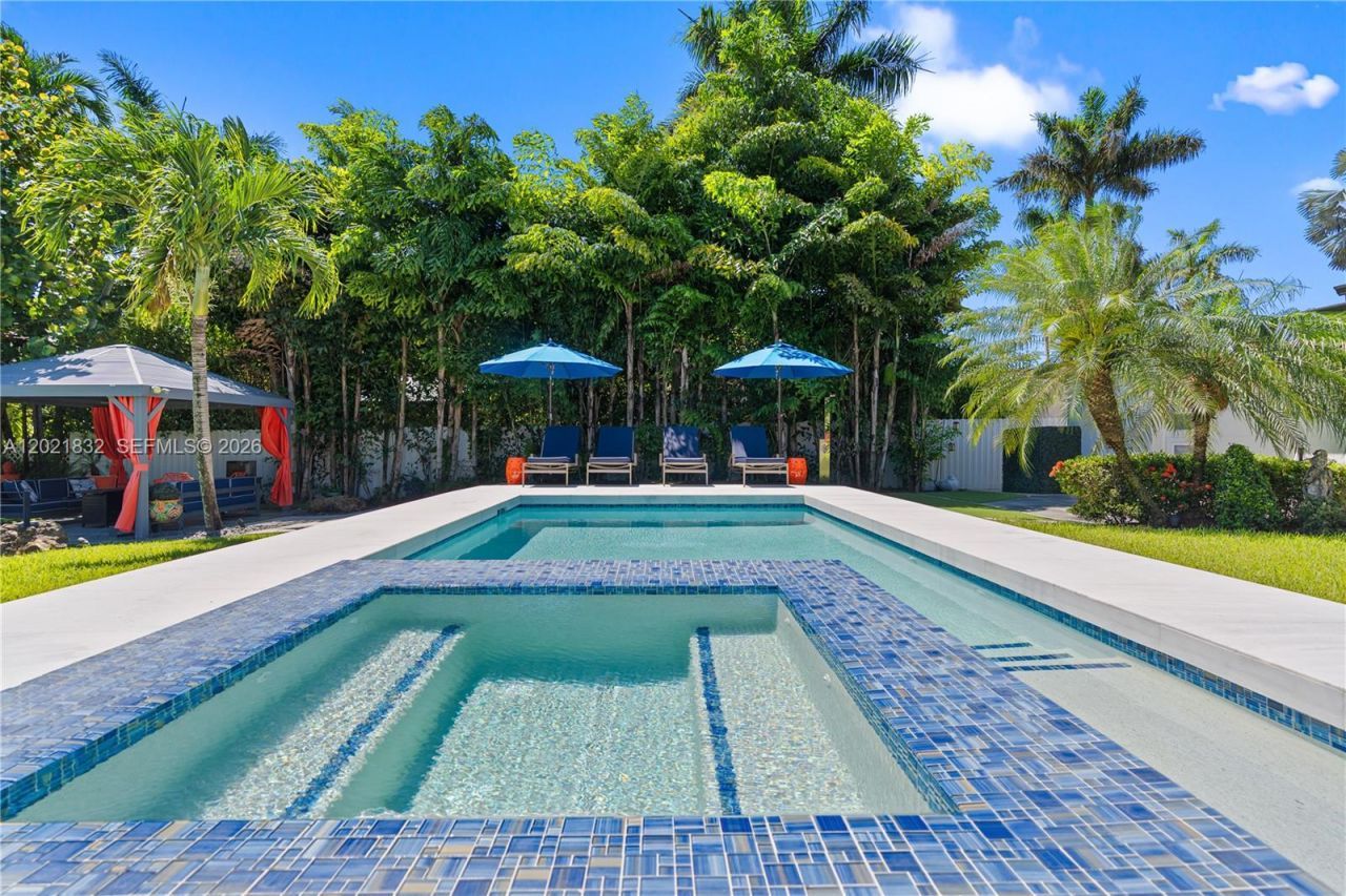 14441 S Biscayne River Rd, Miami, FL 33161 Photo