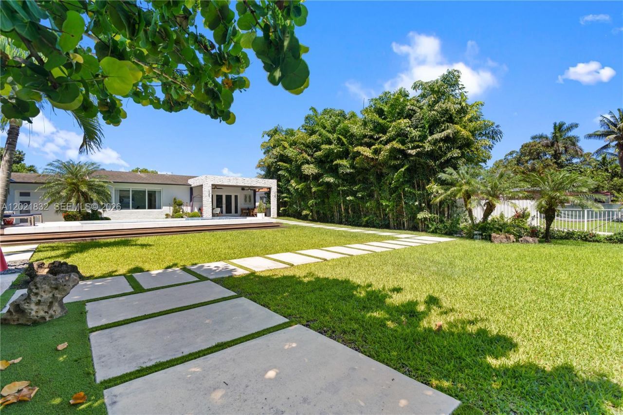 14441 S Biscayne River Rd, Miami, FL 33161 Photo