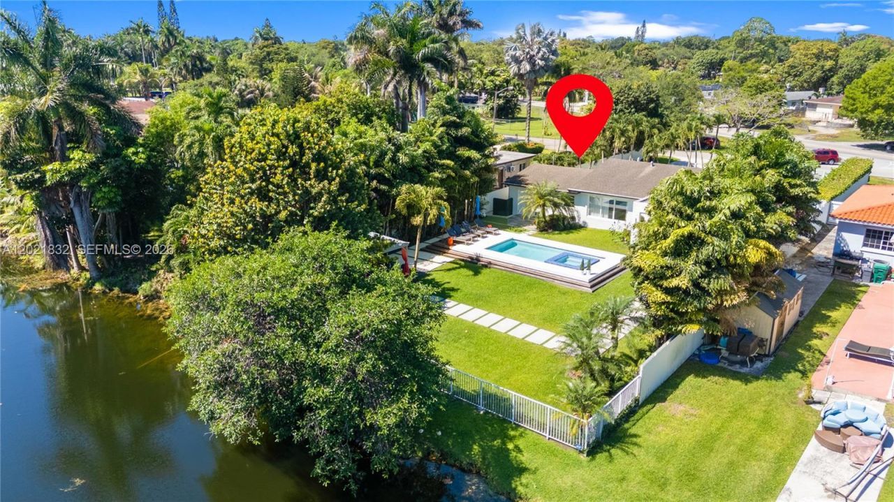14441 S Biscayne River Rd, Miami, FL 33161 Photo