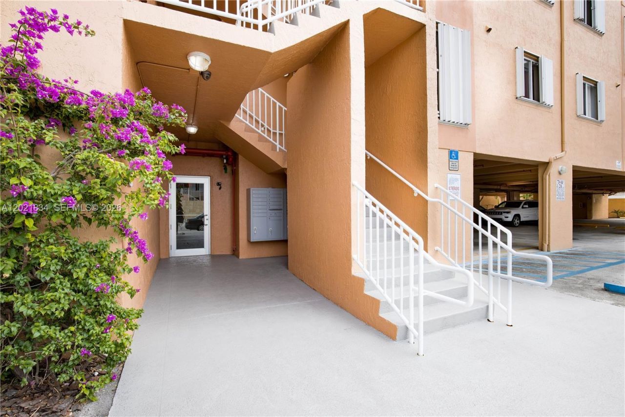 717 SW 11th Ave , Unit 204, Miami, FL 33130 Photo