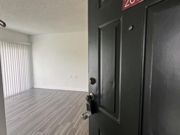 1215 N Benoist Farms Road, Unit 203, West Palm Beach, FL 33411