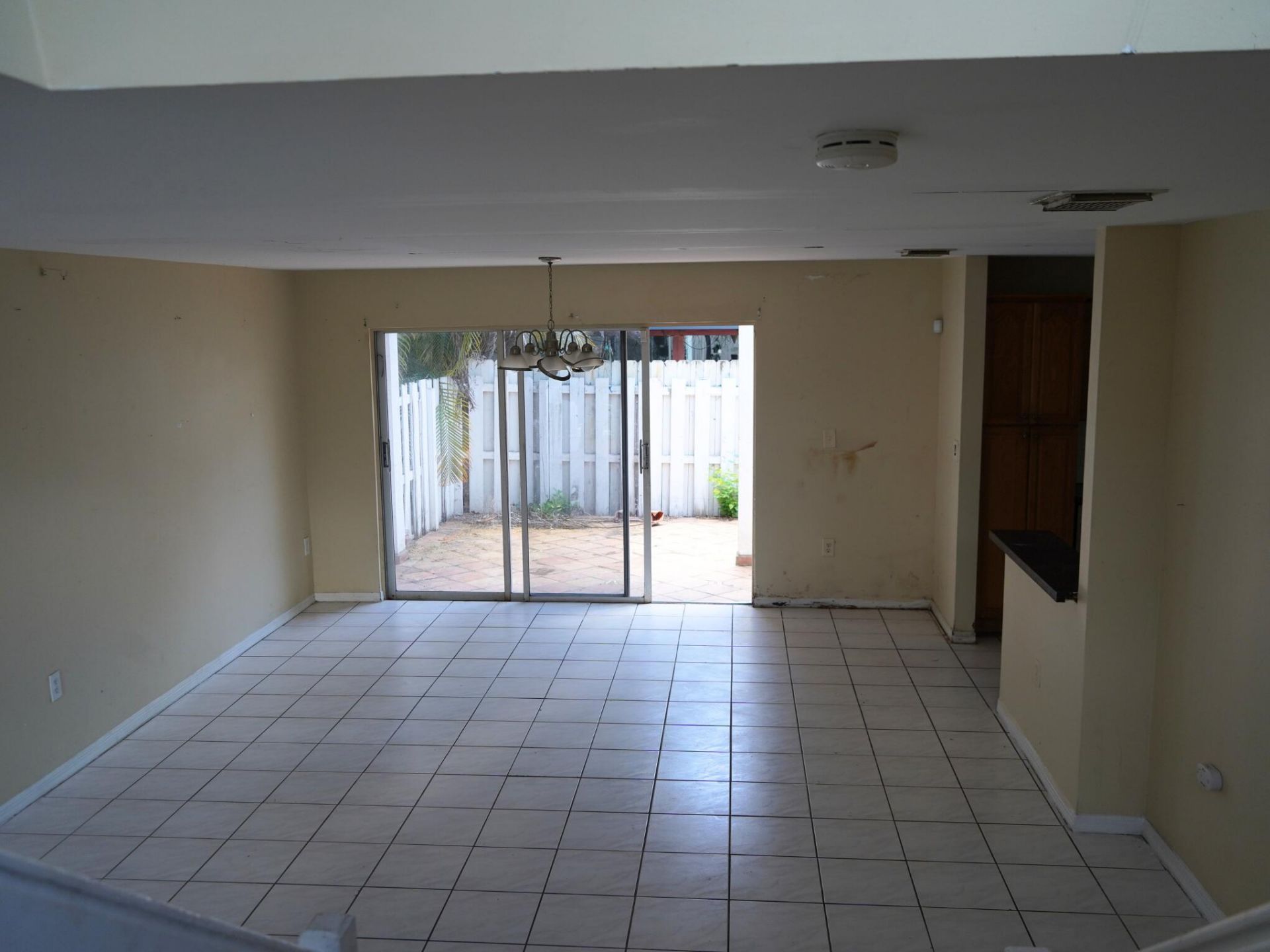 253 NE 211th Terrace, North Miami Beach, FL 33179 Photo