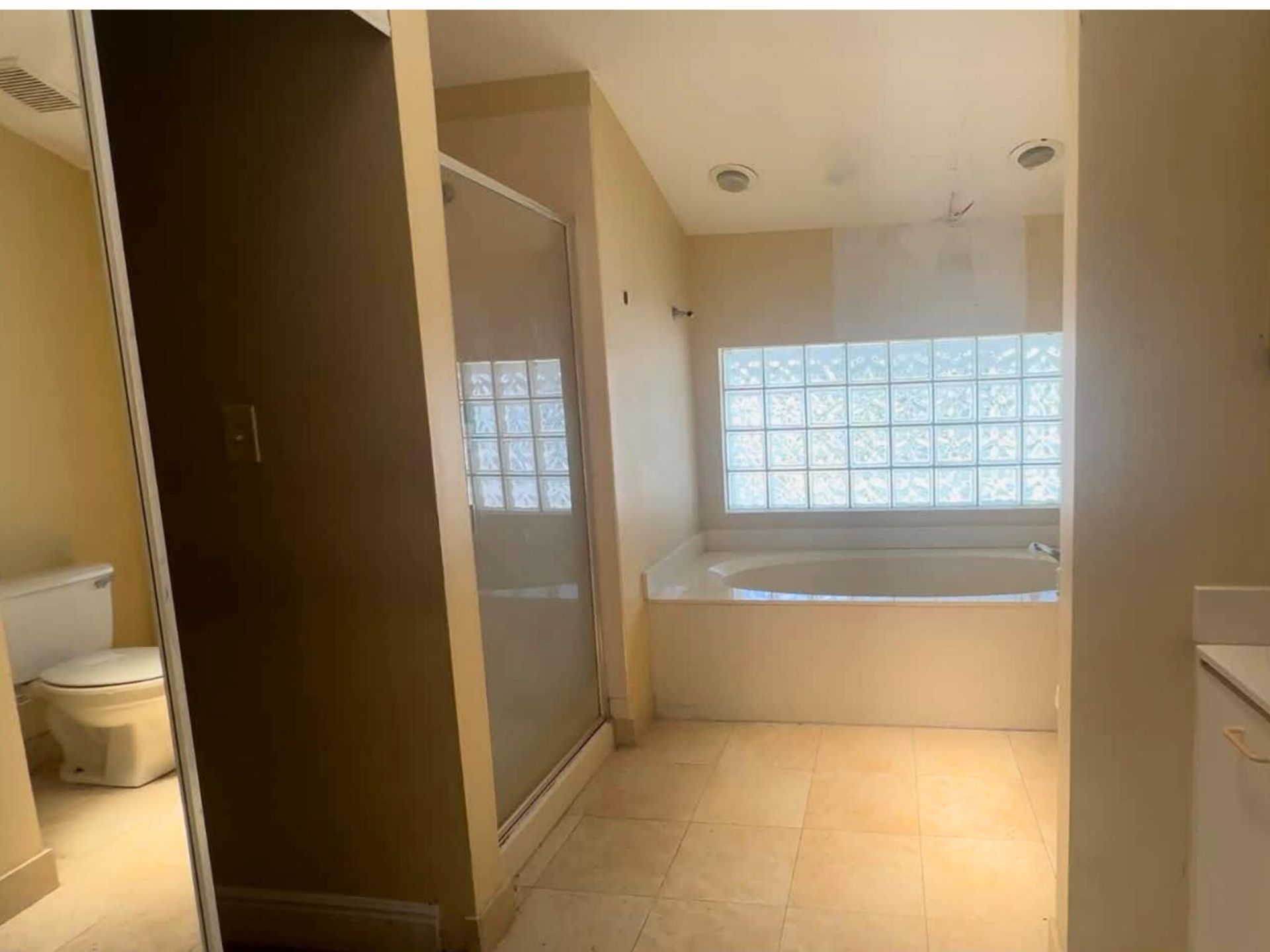 253 NE 211th Terrace, North Miami Beach, FL 33179 Photo