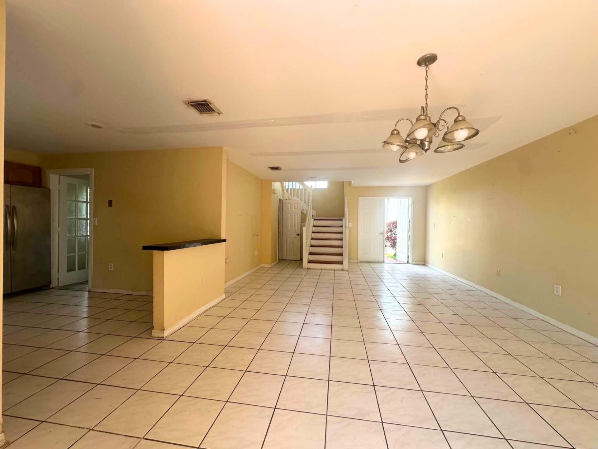 253 NE 211th Terrace, North Miami Beach, FL 33179 Photo