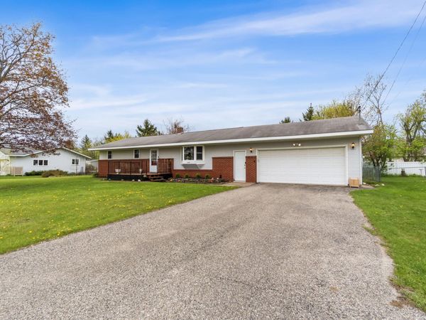 805 West Street, Gaylord, MI 49735