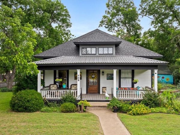 708 N Anglin Street, Cleburne, TX 76031
