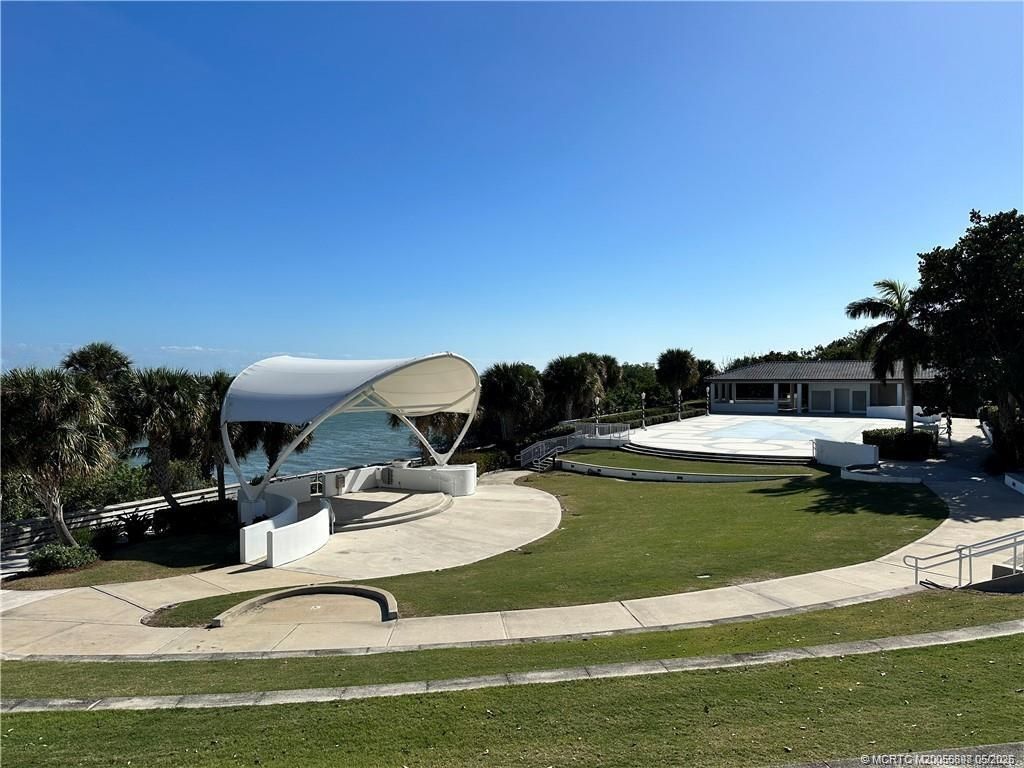 142 NE Coastal Drive, Jensen Beach, FL 34957 Photo