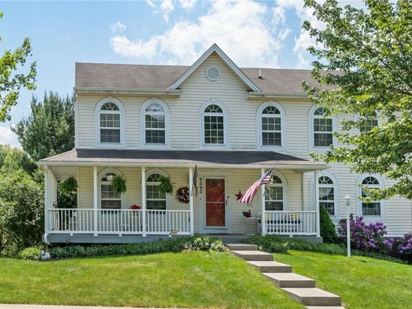 9242 Marshall Rd, Cranberry Twp, PA 16066