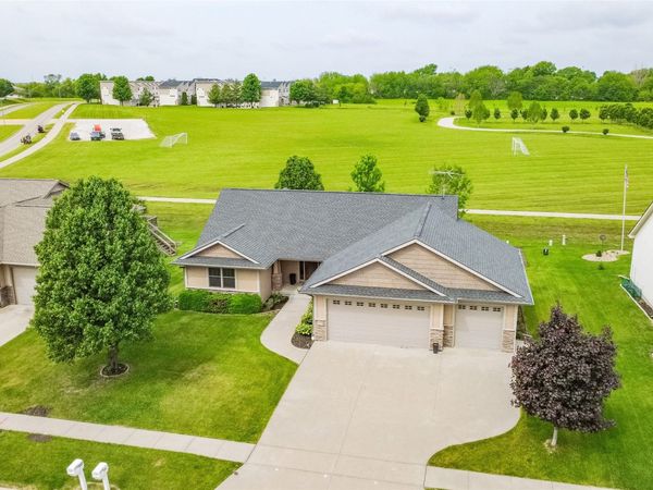 908 SE Trail Ridge Road, Grimes, IA 50111