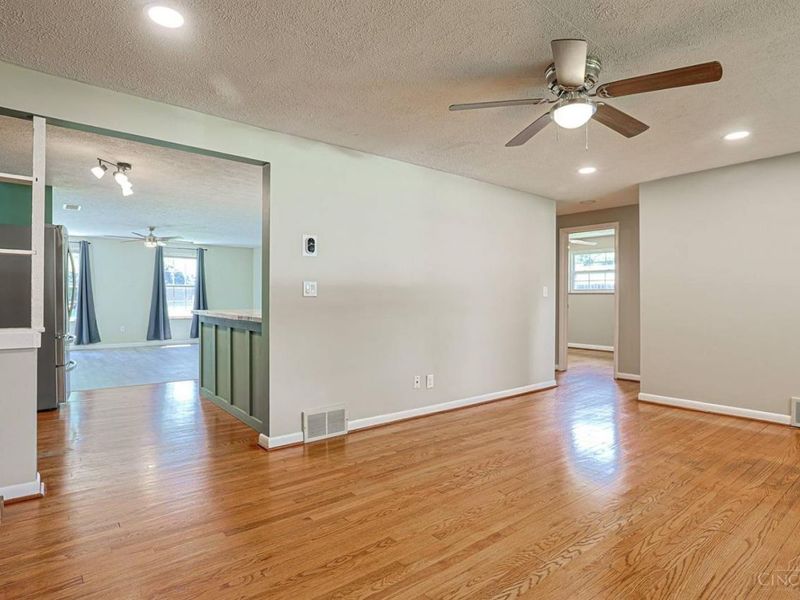553 Old Orchard Drive, Union Twp, OH 45255 Photo 3