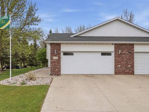 3545 42nd Avenue S, Fargo, ND 58104