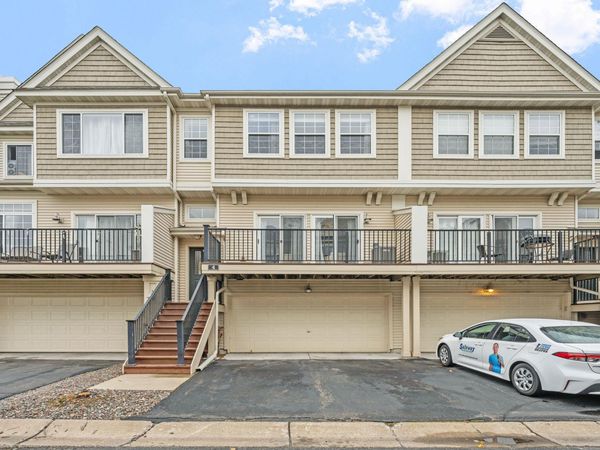 4353 Victor Path, Unit 4, Hugo, MN 55038