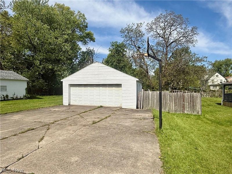 1056 Homewood , Warren, OH 44483 Photo 14