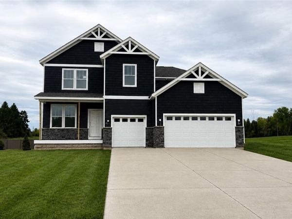 6379 Cooper Hawk Drive , Medina, OH 44256