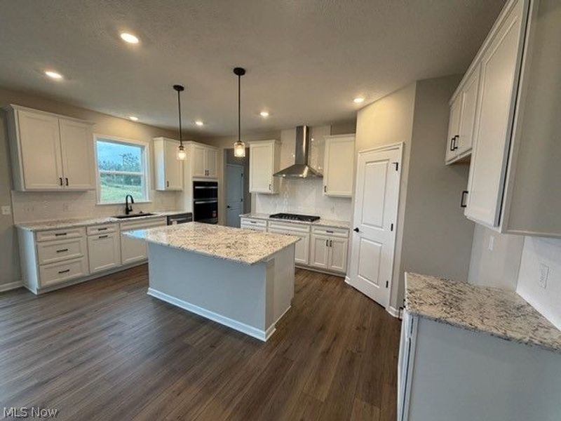 6379 Cooper Hawk Drive, Medina, OH 44256 Photo 2