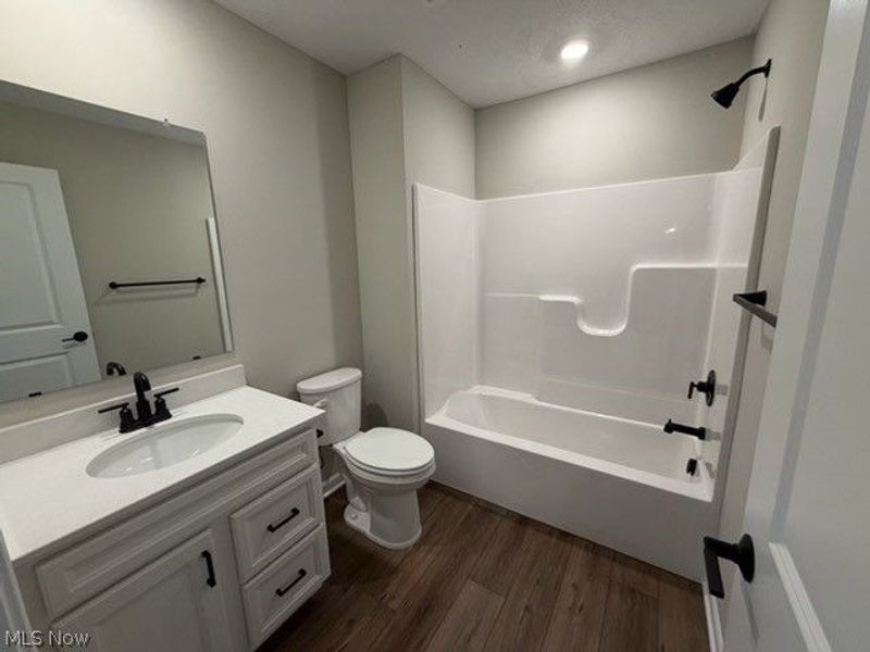 6379 Cooper Hawk Drive, Medina, OH 44256 Photo 20