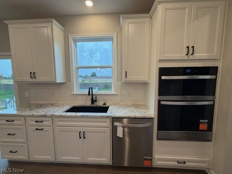 6379 Cooper Hawk Drive, Medina, OH 44256 Photo 4