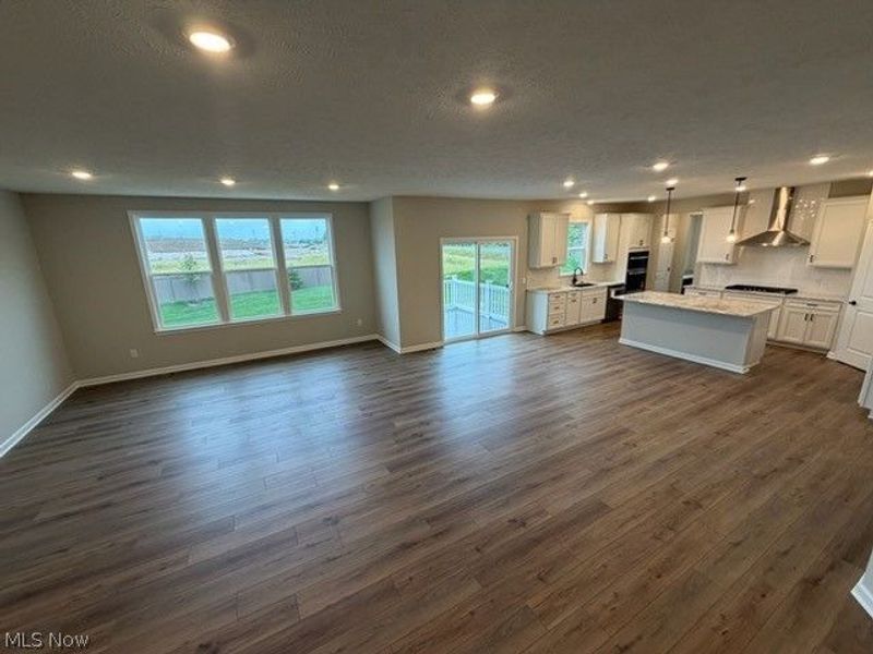 6379 Cooper Hawk Drive, Medina, OH 44256 Photo 7