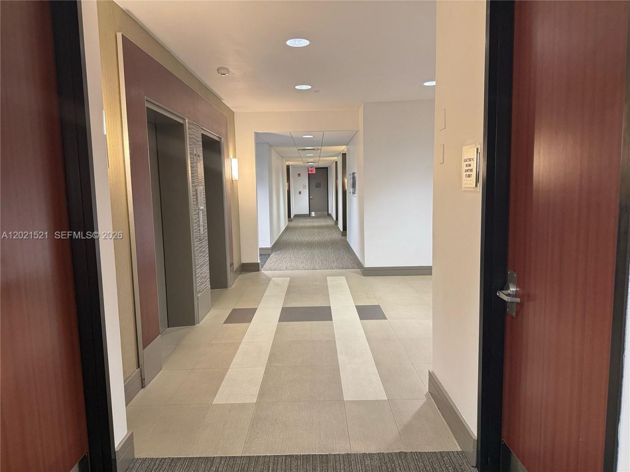 290 NW 165th St, Unit PH-5C, Miami, FL 33169 Photo