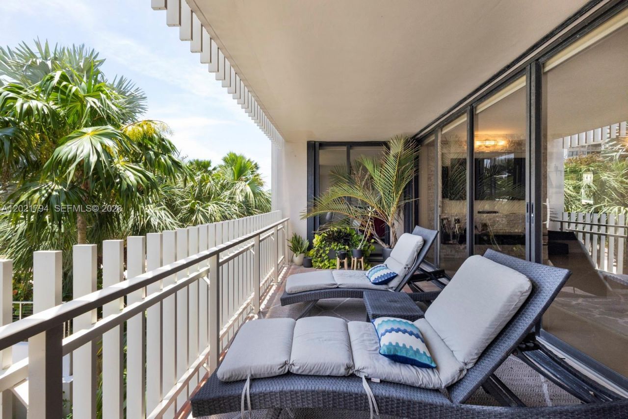 3 Grove Isle Dr, Unit C307, Miami, FL 33133 Photo
