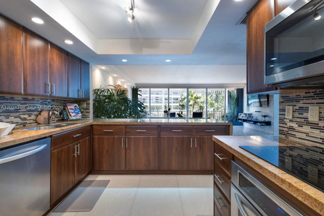 3 Grove Isle Dr, Unit C307, Miami, FL 33133 Photo