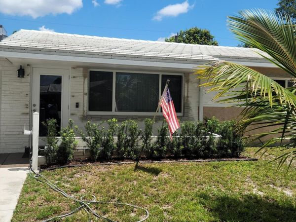 6781 Charleston Street, Hollywood, FL 33024