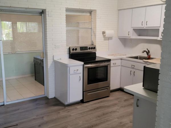 6781 Charleston Street, Hollywood, FL 33024