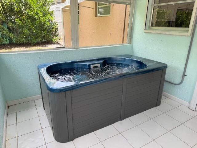 6781 Charleston Street, Hollywood, FL 33024 Photo