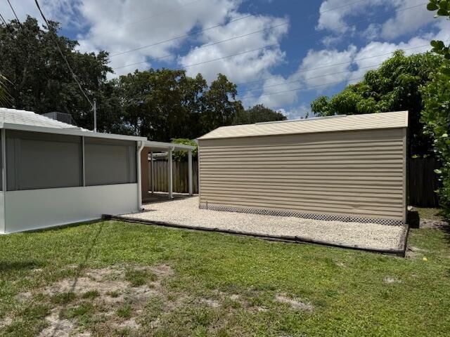 6781 Charleston Street, Hollywood, FL 33024 Photo