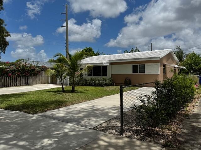 6781 Charleston Street, Hollywood, FL 33024 Photo