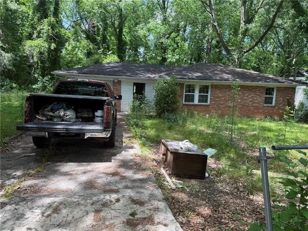 1627 Hasty Place NW, Atlanta, GA 30318
