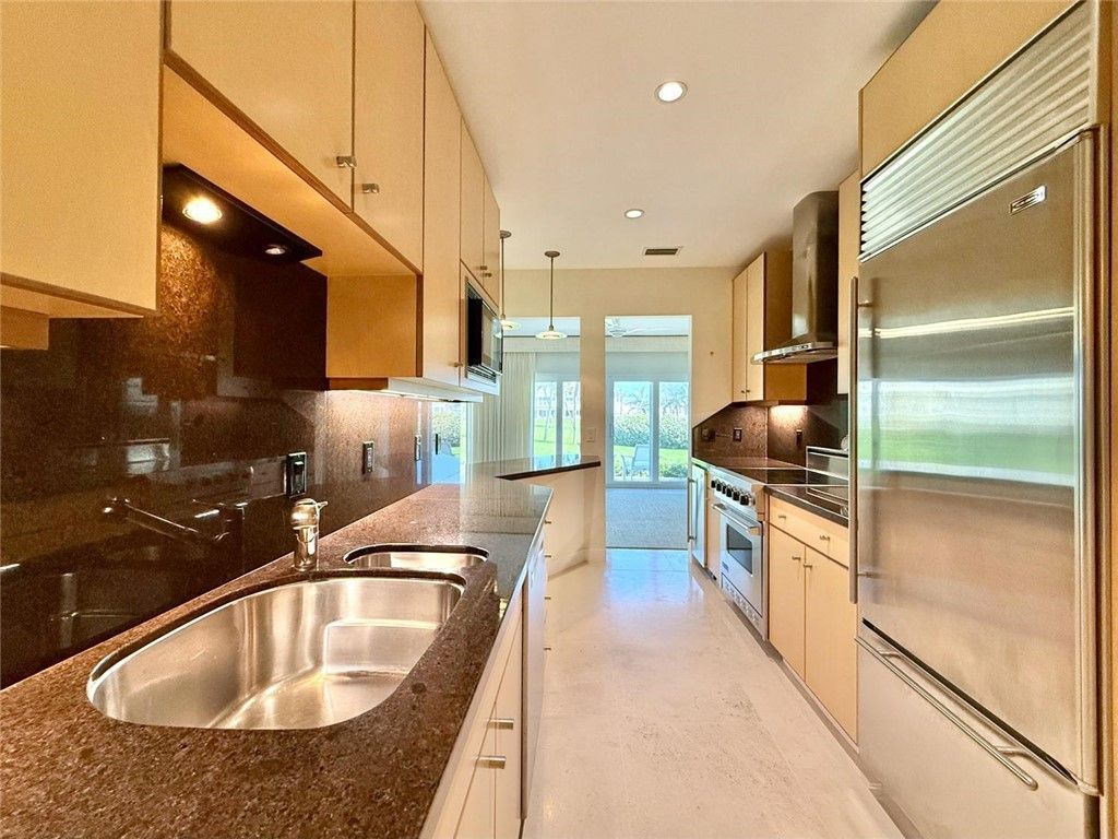 700 Beach Road, Unit 147, Vero Beach, FL 32963 Photo