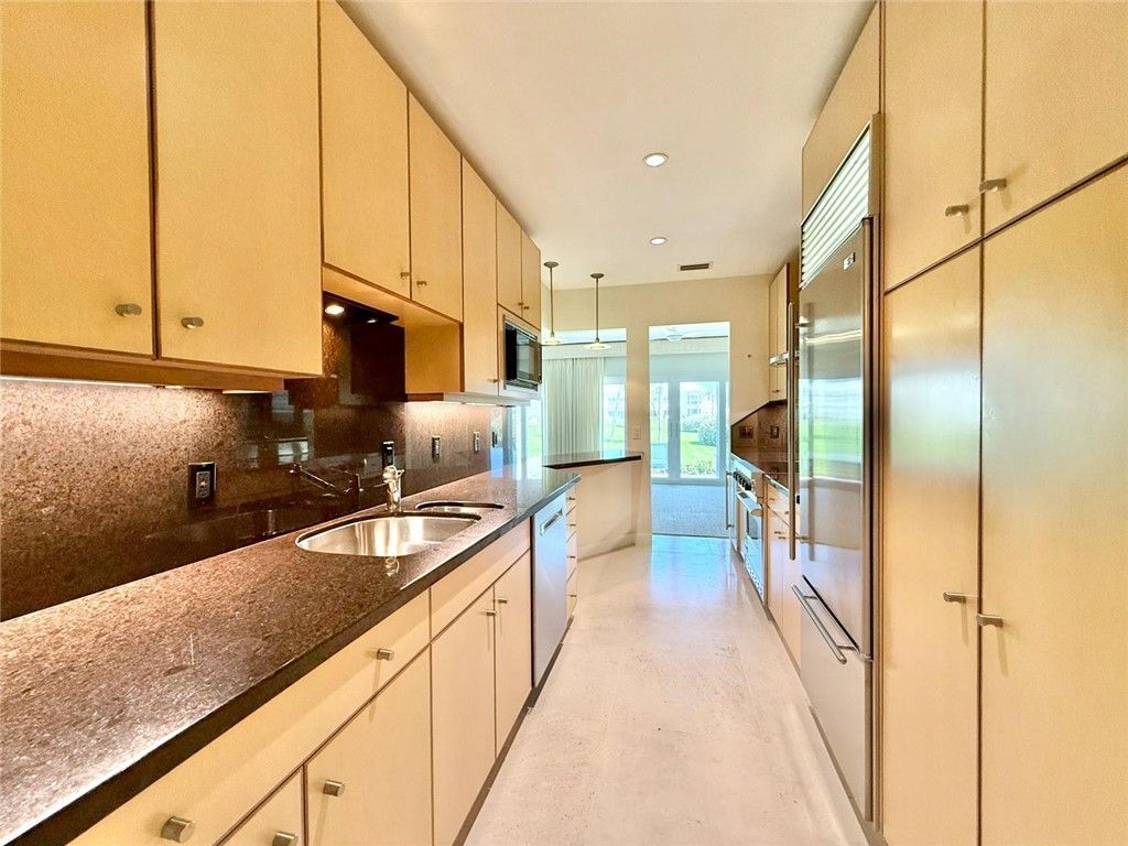 700 Beach Road, Unit 147, Vero Beach, FL 32963 Photo