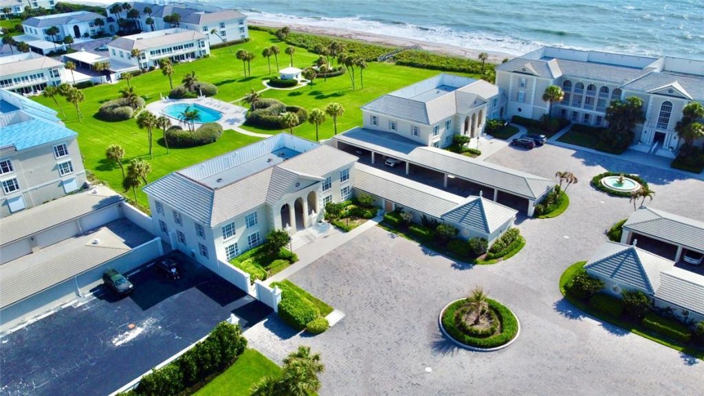 700 Beach Road, Unit 147, Vero Beach, FL 32963 Photo