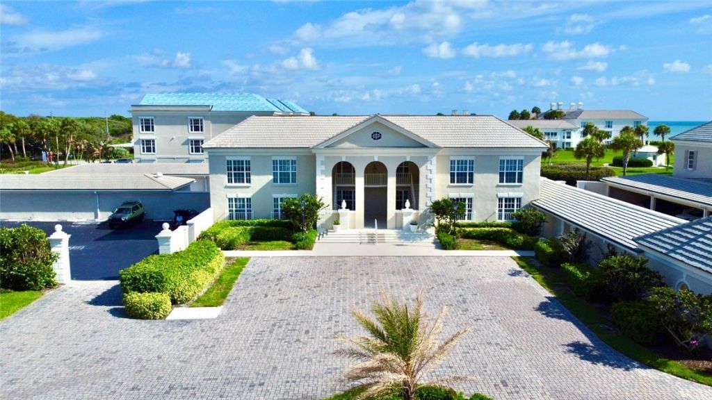 700 Beach Road, Unit 147, Vero Beach, FL 32963 Photo