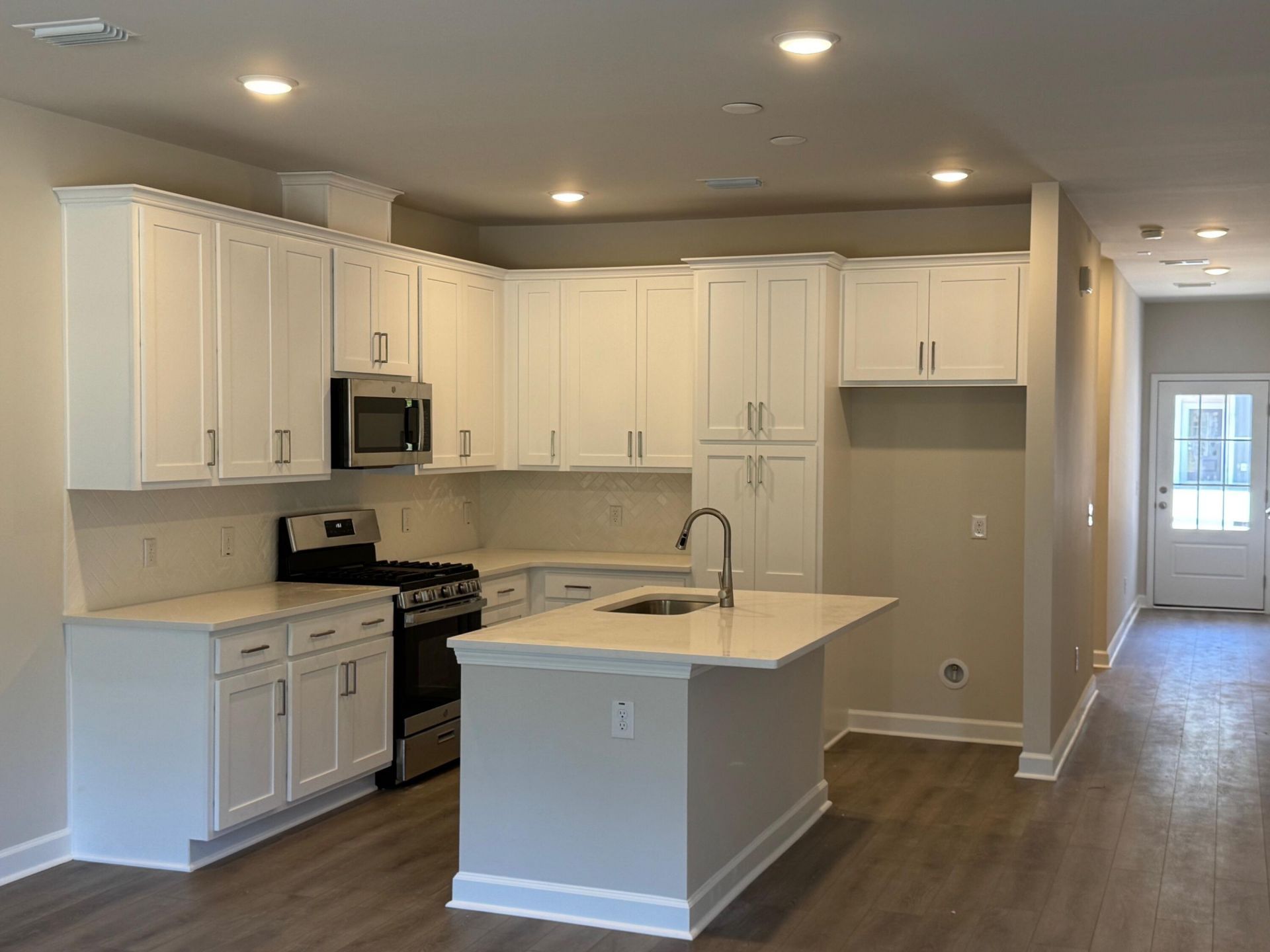 1056 Dusk Drive Photo 8
