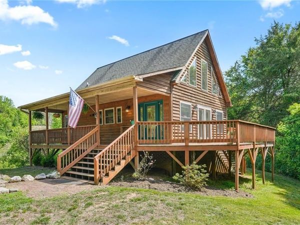 1434 Cotton Mill Road , Roaring River, NC 28669