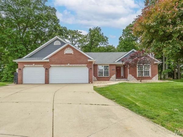 2452 Calico Lane, Maryville, IL 62062