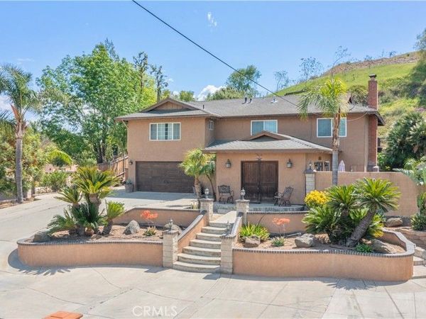 1080 1st, Norco, CA 92860