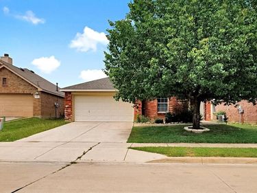 1212 Barrel Run, Fort Worth, TX 76052