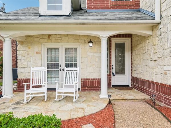 2928 Newport Drive, Rockwall, TX 75032