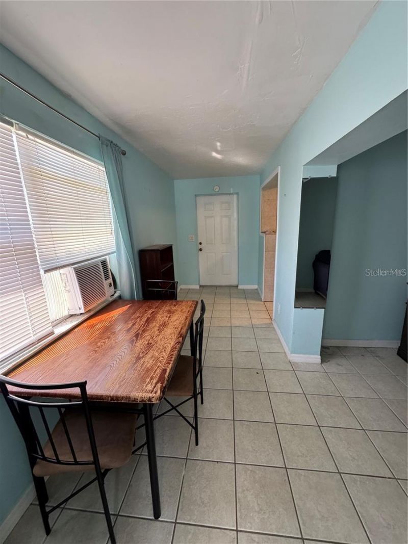 104 Base Avenue W, Unit D, Venice, FL 34285 Photo