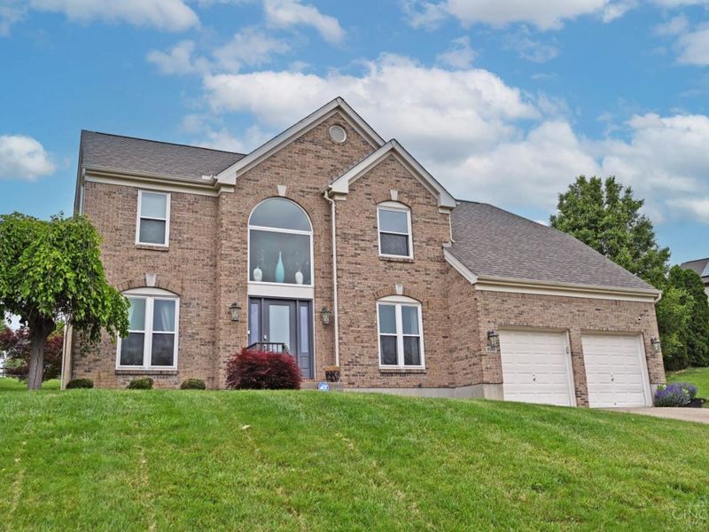 2150 Deer Meadow Drive, Springfield Twp., OH 45240 Photo 2
