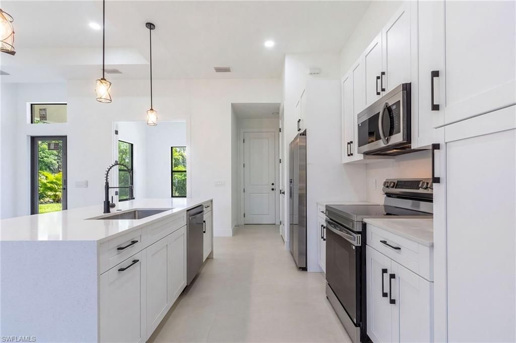 1506 NE 17th Ter , Cape Coral, FL 33909 Photo