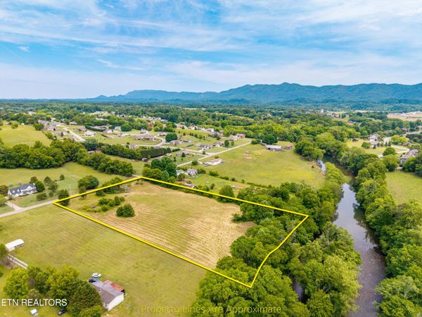 332 River Ford Rd, Maryville, TN 37804